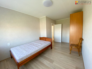 Kangelaste prospekt 4, Pähklimäe, Narva, Ida-Virumaa (8 foto / 10)