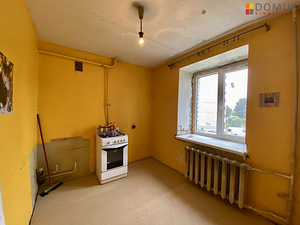 Kangelaste prospekt 15, Pähklimäe, Narva, Ida-Virumaa (9 foto / 10)