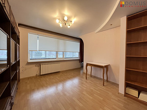 Kangelaste prospekt 27, Pähklimäe, Narva, Ida-Virumaa (7 foto / 10)