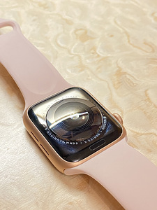 Apple Watch 5 44mm (3 foto / 3)