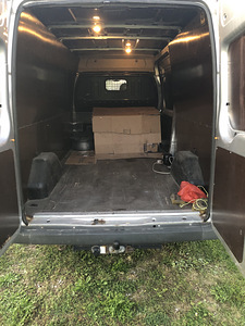 Продам Ford Transit 350L VAN (3 фото из 5)