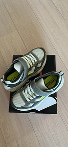 Laste tossud Skechers (suurus 31 / 19.5 cm) (3 foto / 6)