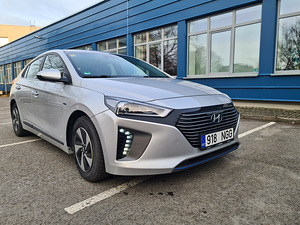 Hyundai Ioniq 1.6 77kW hübriid (bensiin / elekter) 2018 (3 foto / 15)
