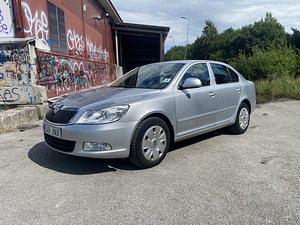 Škoda Octavia (2 фото из 6)