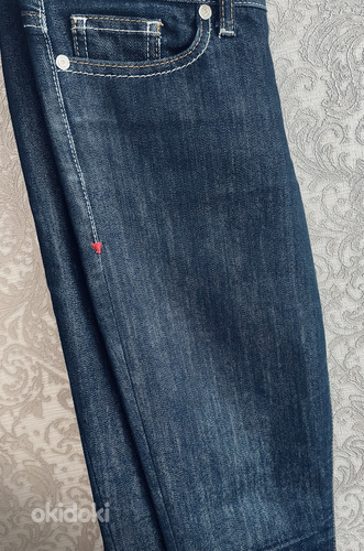 Guess женские джинсы 28 (фото #4)