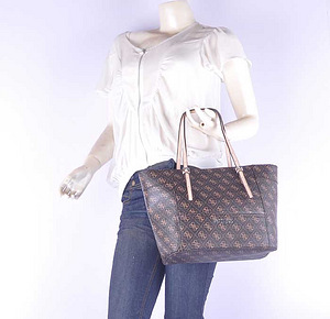 Новая Сумка GUESS (2 фото из 3)