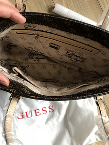 Сумка Guess Новая (2 фото из 3)
