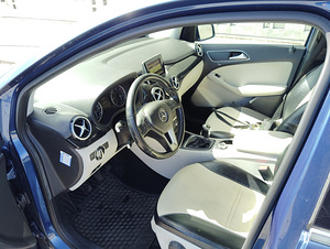 Mercedes benz b180 (5 foto / 8)
