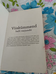 Viiskümmend halli varjundit" E.L.James (4 foto / 5)