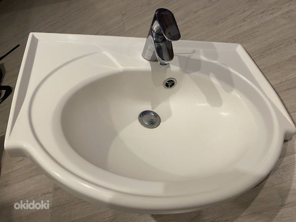 Valamu Balteco ja kraan Hansgrohe