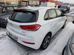 Hyundai i30 (3 foto / 12)