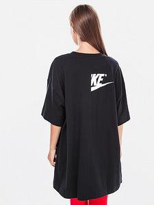 Nike T-särgi kleit