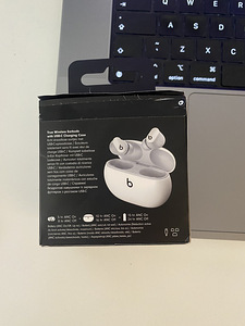 Beats Studio Buds, valge - Täisjuhtmevabad kõrvaklapid (2 foto / 3)