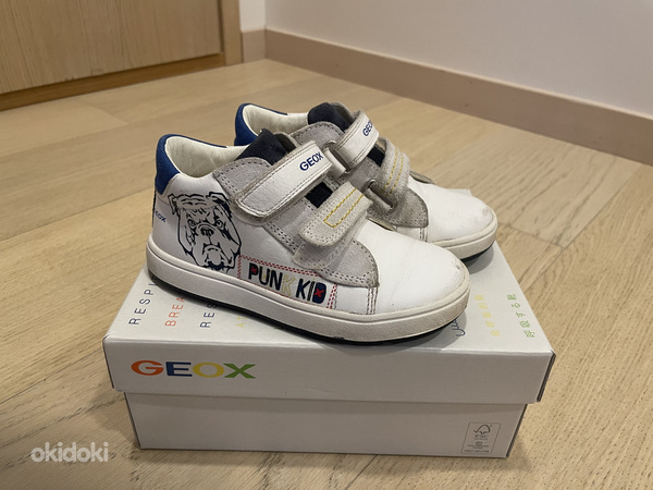 Продаются детские кожаные кроссовки Geox, размер 25 (фото #1)