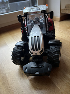 Laste traktor (3 foto / 4)