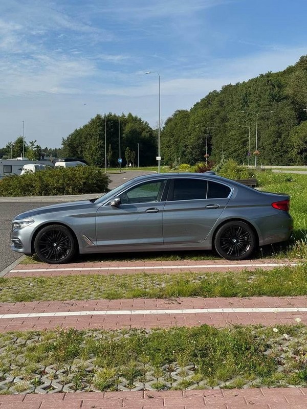 BMW 520