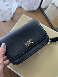Поясная сумка michael kors (2 фото из 3)