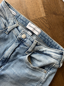 Джинсы Calvin Klein (1 фото из 4)