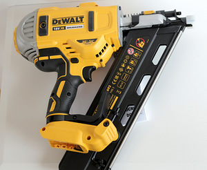 Dewalt DCN692 18V 50-90mm (2 фото из 3)