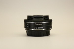 Canon EF-S 24mm f/2.8 STM (1 foto / 3)