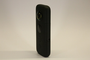 Insta360 ONE X - 360 Камера (2 фото из 4)