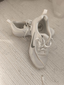Nike s.44 (2 foto / 2)