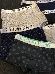 Боксеры Calvin Klein (2 фото из 3)