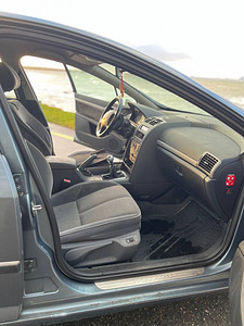 Peugeot 407 (11 фото из 11)