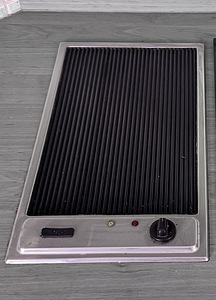Integreeritav grillplaat (1 foto / 3)