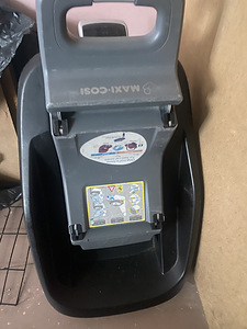 Maxi cosi turvahääl ja Isofix alus (3 foto / 6)