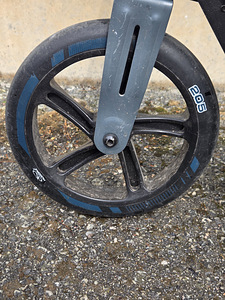 Must Hudora Big Wheel tõukeratas 205 (4 foto / 5)