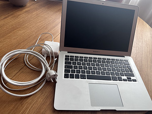 MacBook air 13 (2015a) (2 фото из 4)