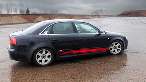 Audi A4 B7 Quattro 3.0tdi BKN 6k manu (4 foto / 11)
