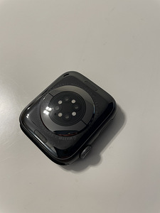 Apple watch 6 44mm (2 foto / 3)
