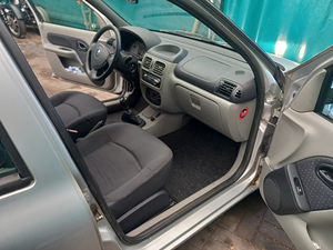 Renault thalia 1.4 2005 (6 foto / 15)