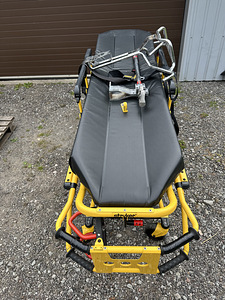 Müüa kiirabiauto kanderaam Stryker (2 foto / 4)