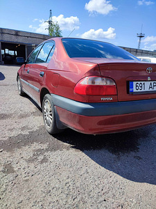 Toyota avensis (1 foto / 6)