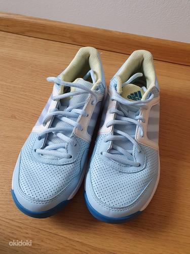Naiste tennise jalanõud, Adidas, nr 36 (foto #1)