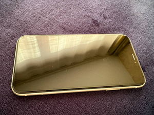 iPhone XR, White, 128GB (4 foto / 5)