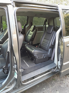 Chrysler Grand Voyager 2.8 120kW (6 foto / 12)