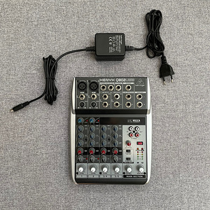 Behringer Xenyx Q802USB микшер (1 фото из 1)