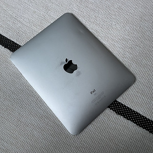 iPad 16GB Wifi (2 foto / 2)