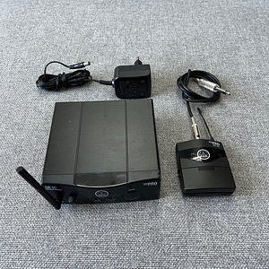 AKG WMS 40 Mini Instrument ISM1 juhtmevaba komplekt (1 foto / 2)
