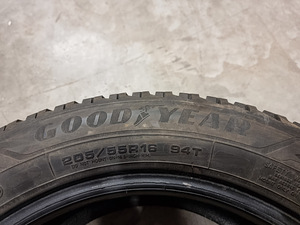 Goodyear 205/55R16 (3 фото из 6)