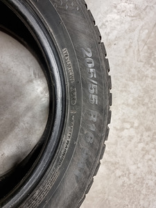 Kumho 205/55R16 (2 foto / 4)