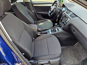 Skoda Octavia Ambition 4x4 2.0 110kW (11 foto / 13)