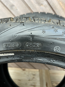255/40 R20 (3 foto / 4)