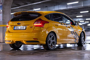 Ford Focus ST ecoboost 2.0 184kw 2012 (3 foto / 15)