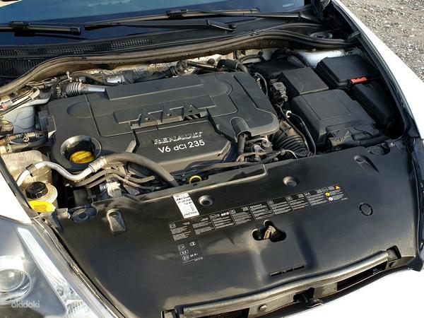 Renault Laguna Coupe GT 3.0 V6 dCi 235 173 кВт (фото #8)