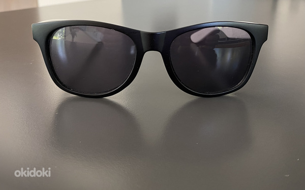 Солнцезащитные очки VANS (фото #1)